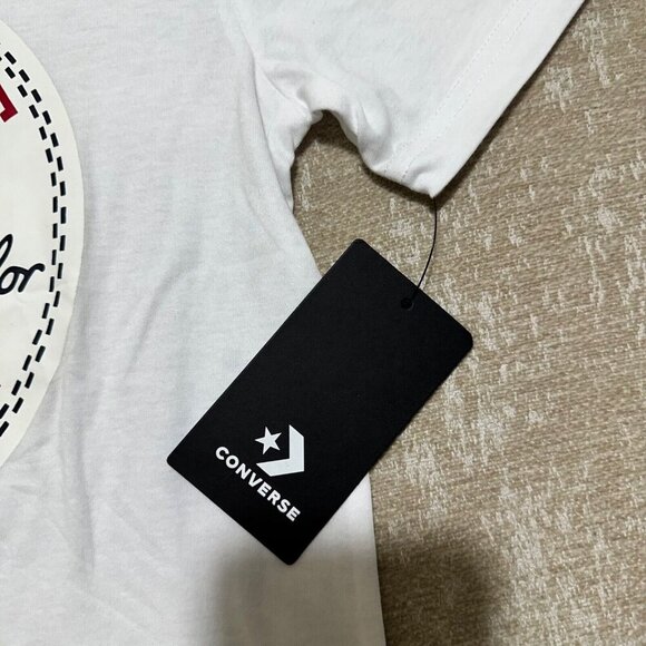 Chuck Taylor Converse All Star NWT Size M (10-12 yrs) White Graphic Logo T-Shirt - Picture 4 of 6